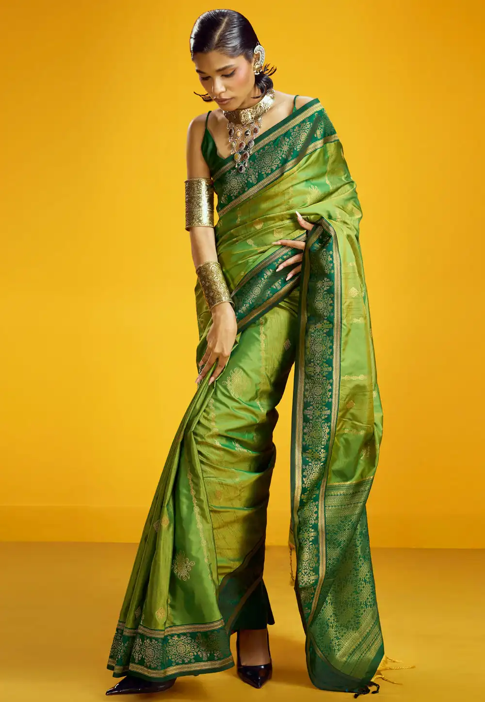 Green Silk Saree With Blouse 328051