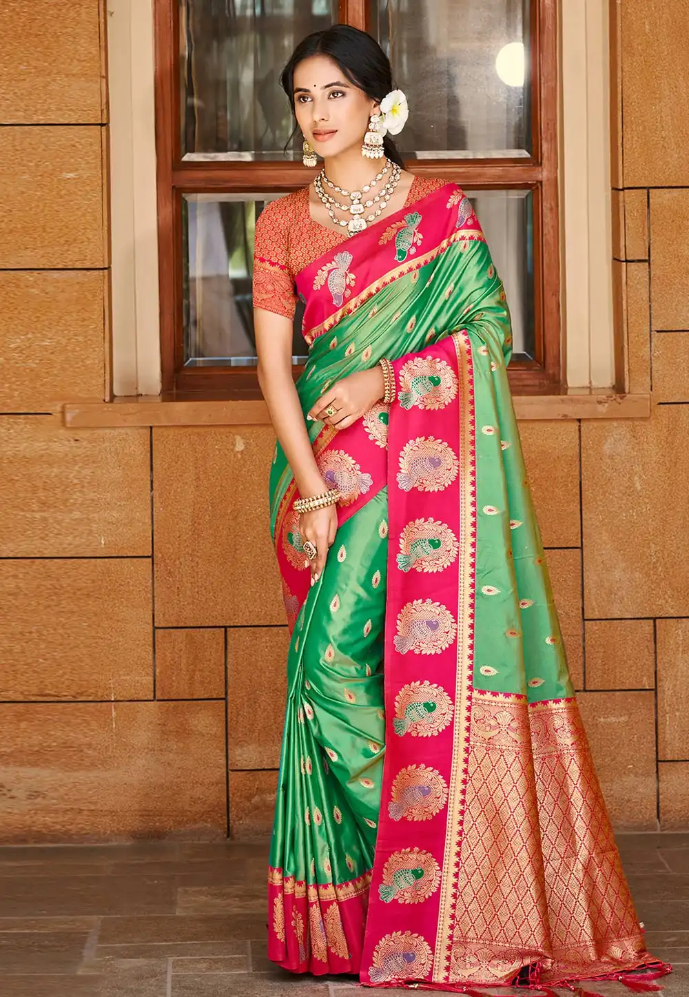 Green Silk Saree With Blouse 323567