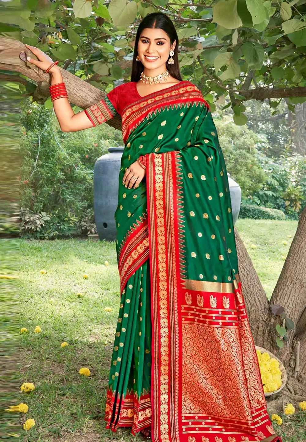 Green Silk Saree With Blouse 323730