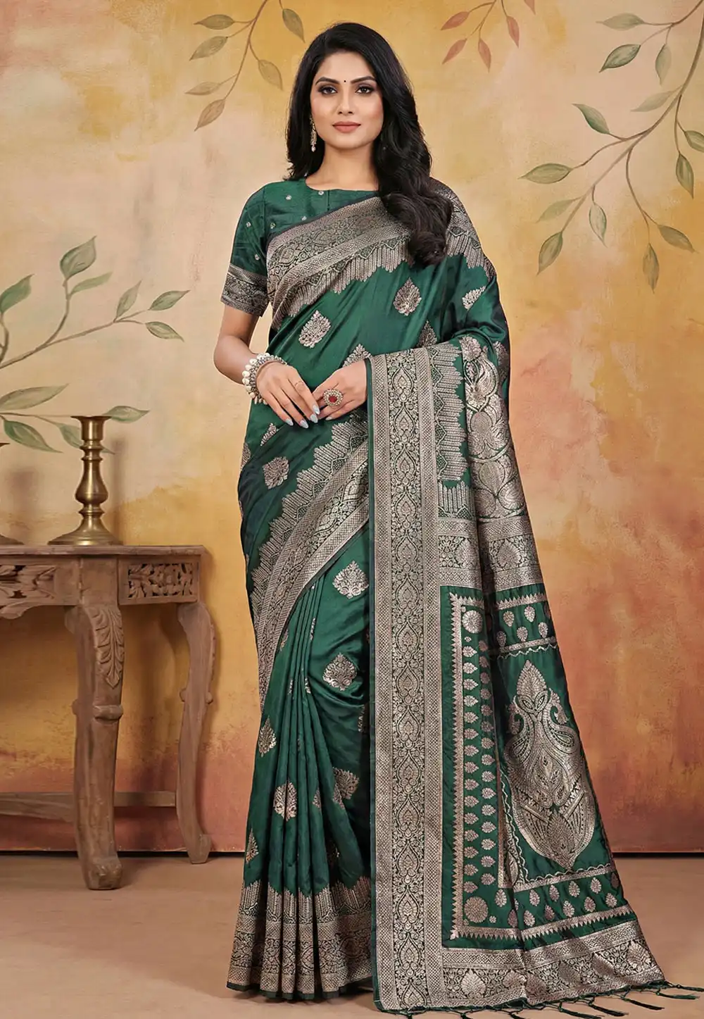 Green Silk Saree With Blouse 325999