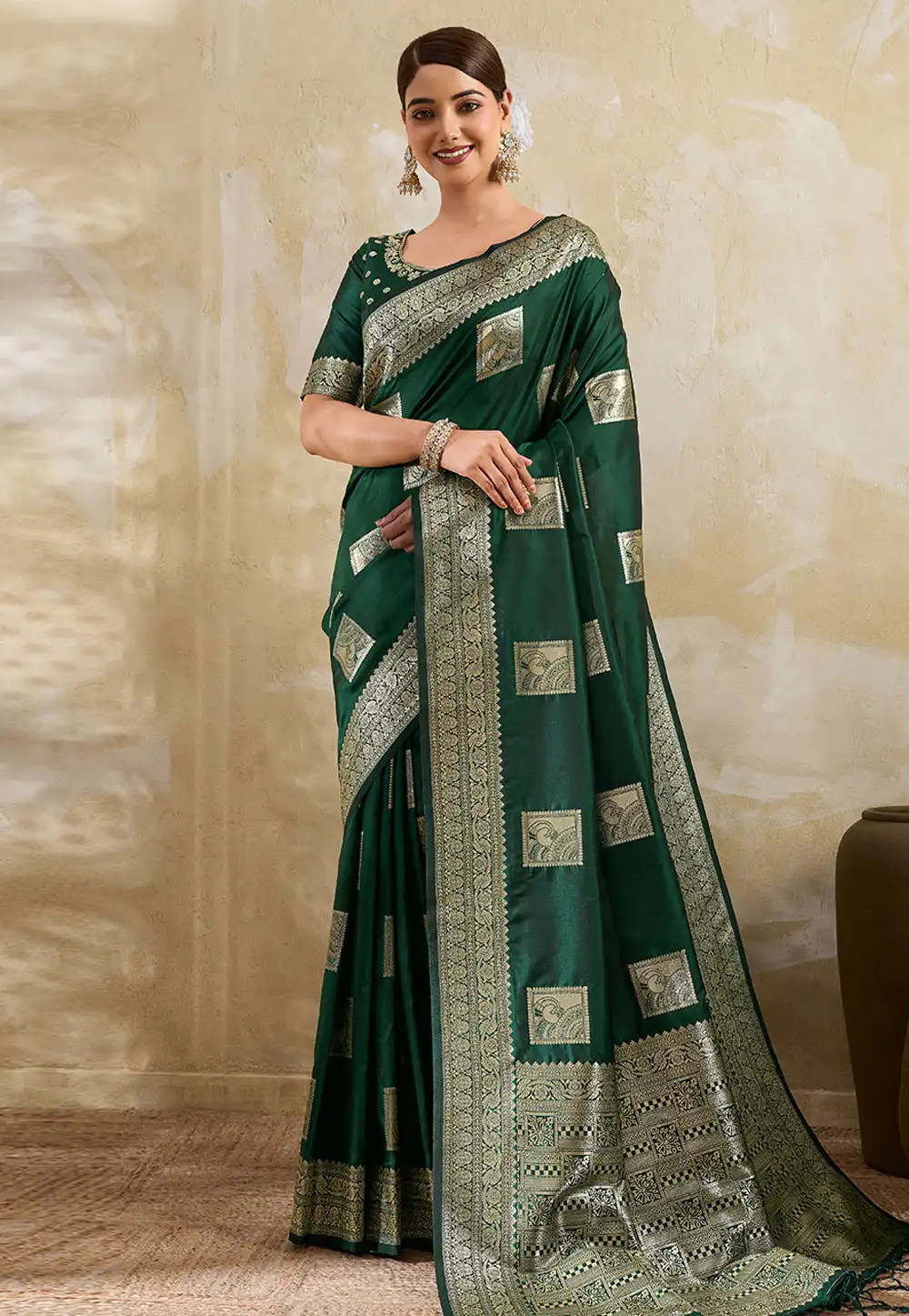 Green Silk Saree With Blouse 328747