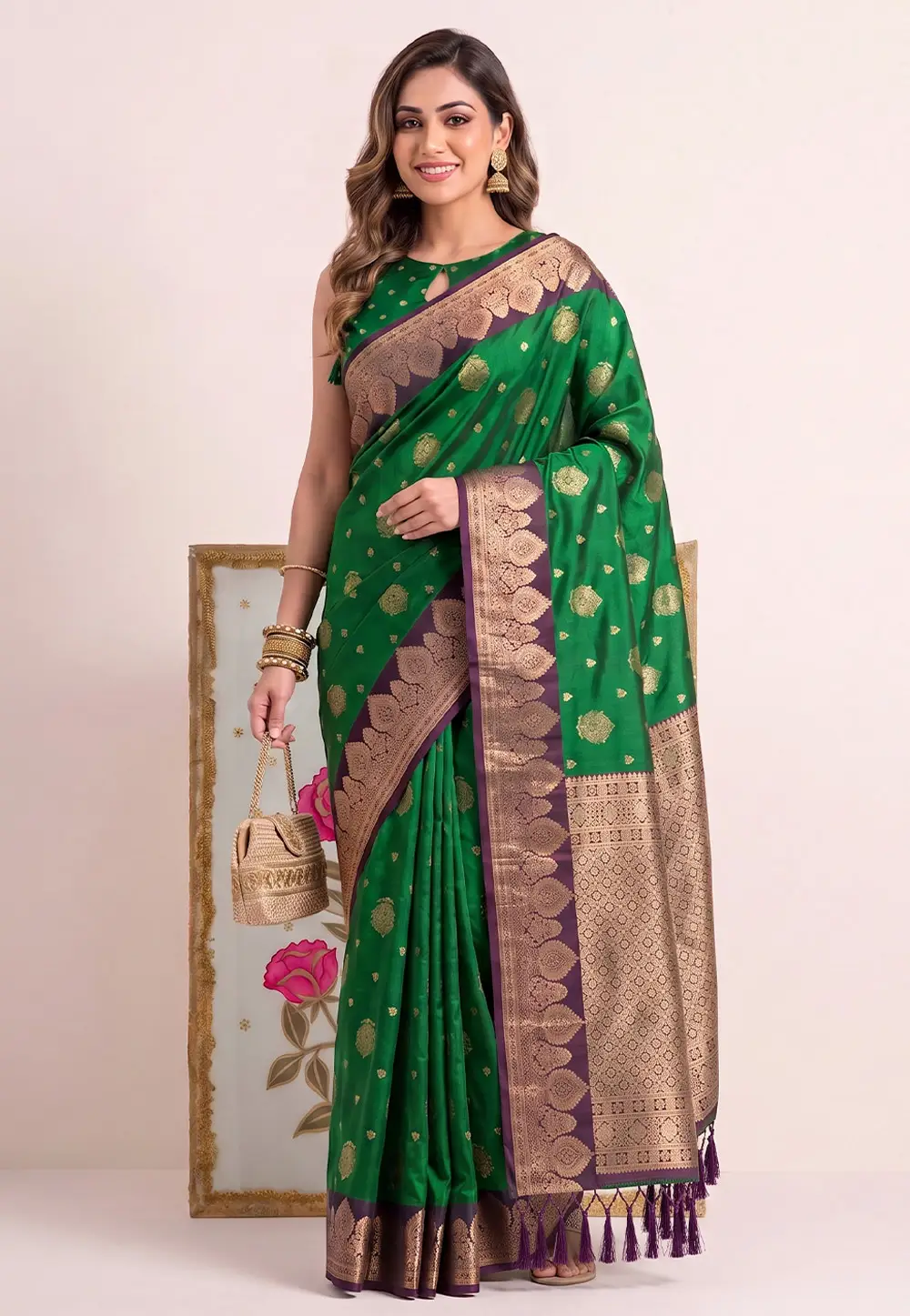 Green Silk Saree With Blouse 336320
