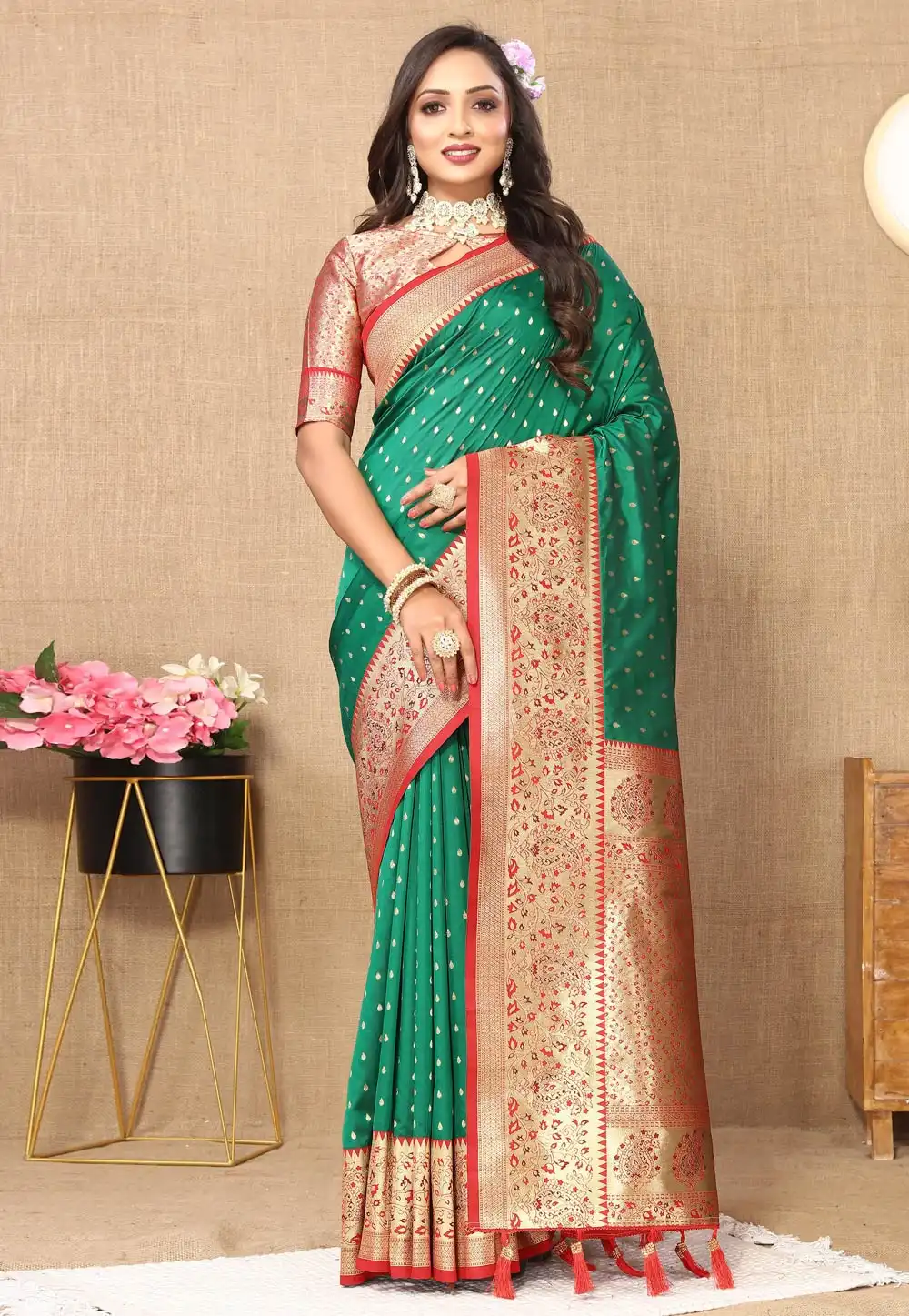 Green Silk Saree With Blouse 314752