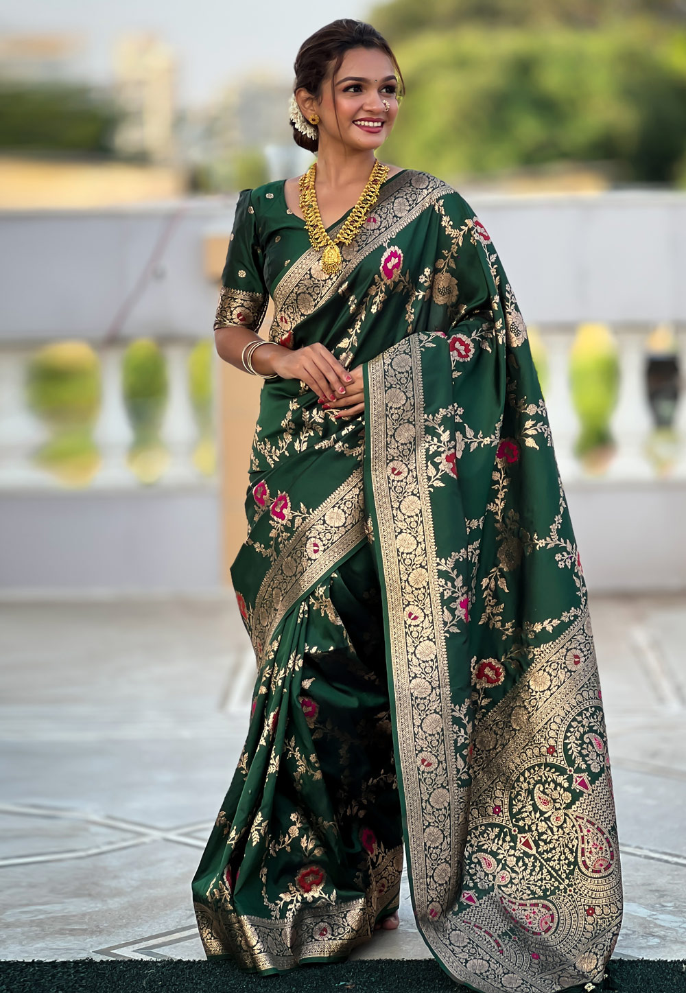 Green Silk Saree With Blouse 307225