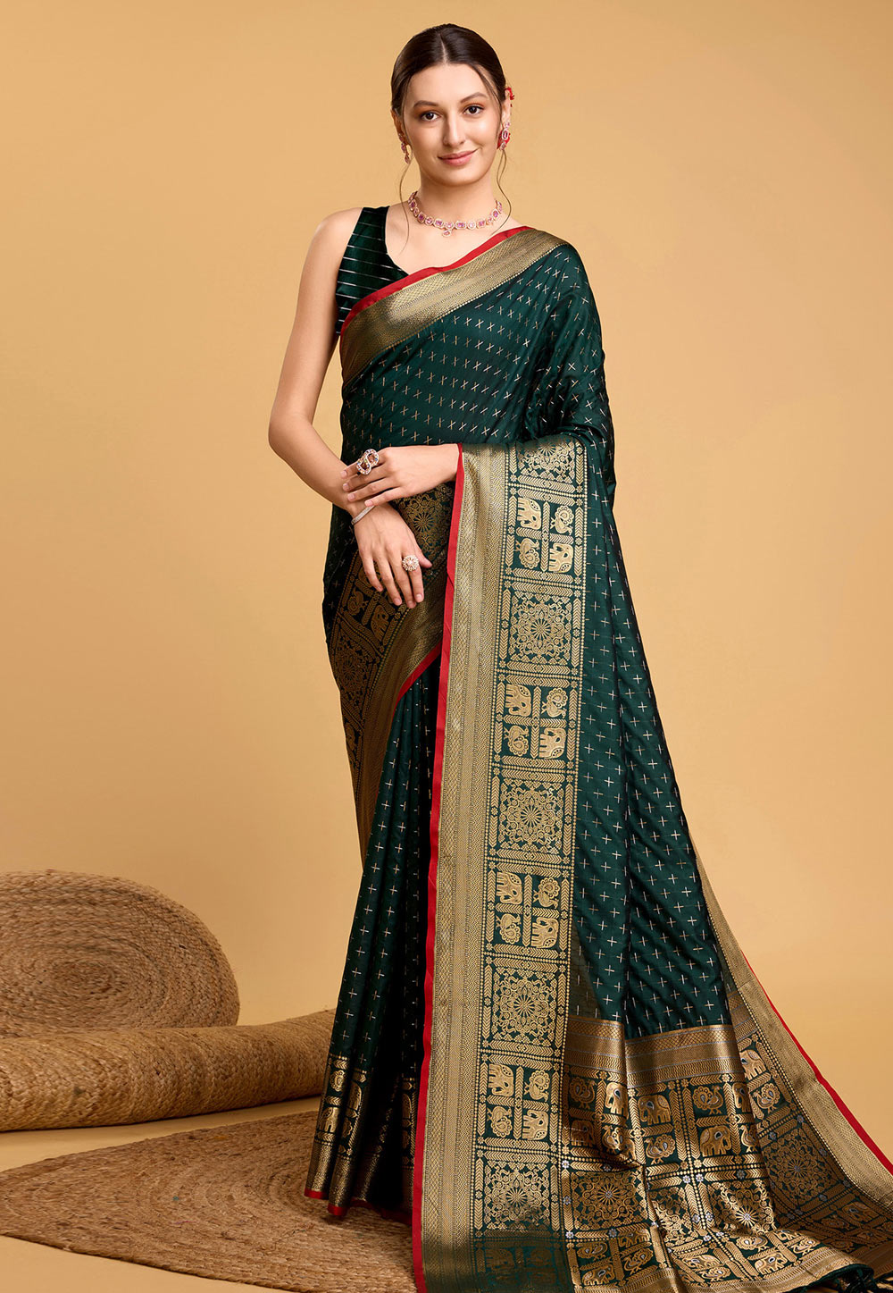 Green Soft Silk Saree With Blouse 284182
