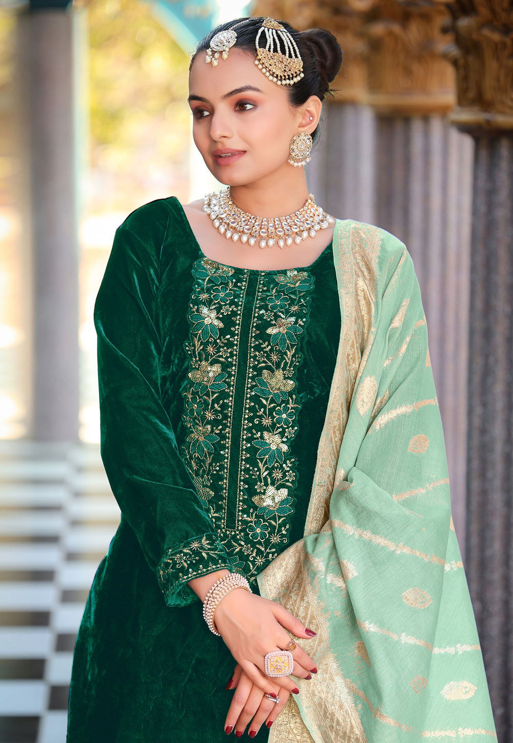Green Velvet Pakistani Suit - Indian Cloth Store Green Velvet Pakistani Suit - Indian Cloth Store