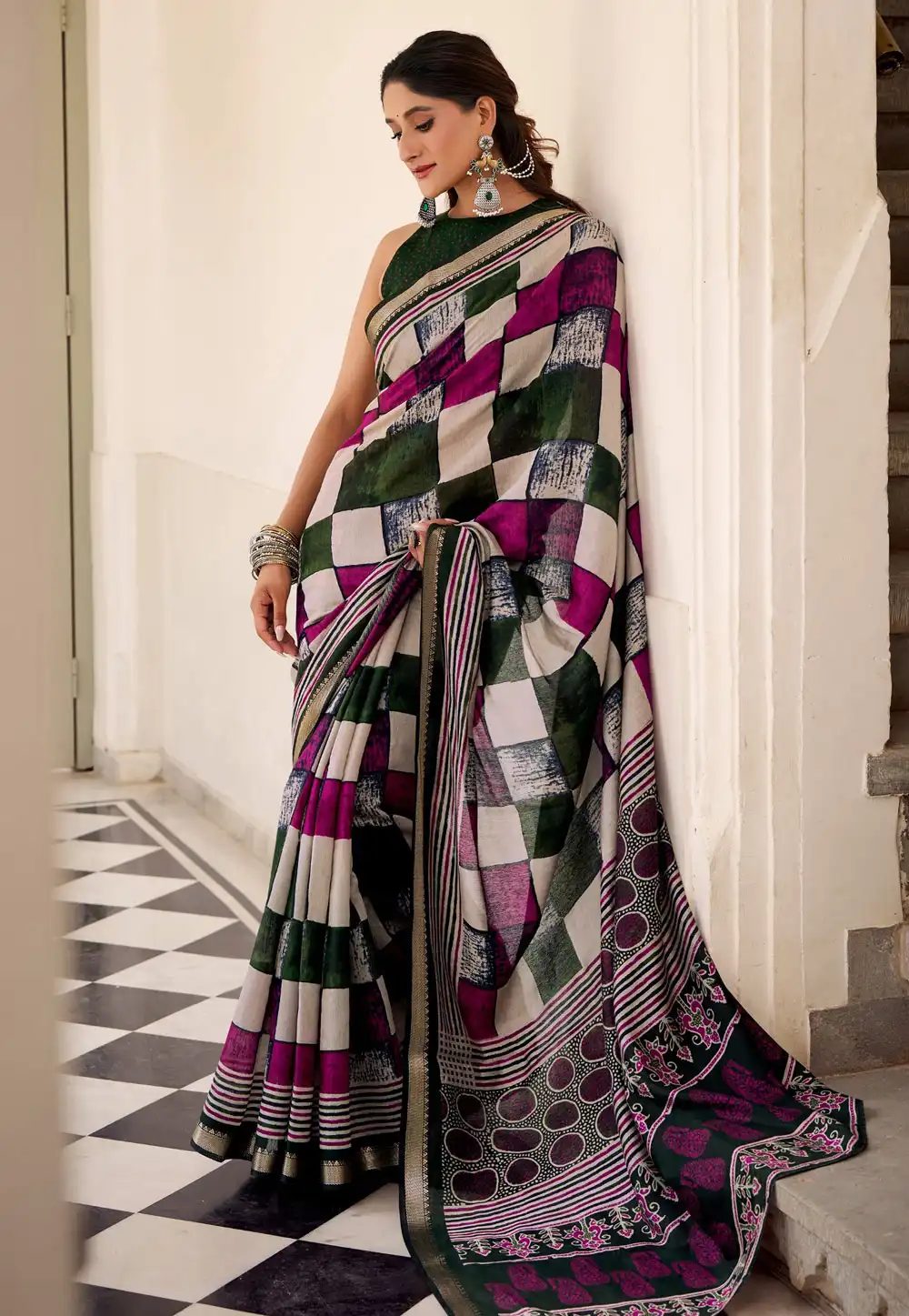 Green Viscose Saree With Blouse 329503