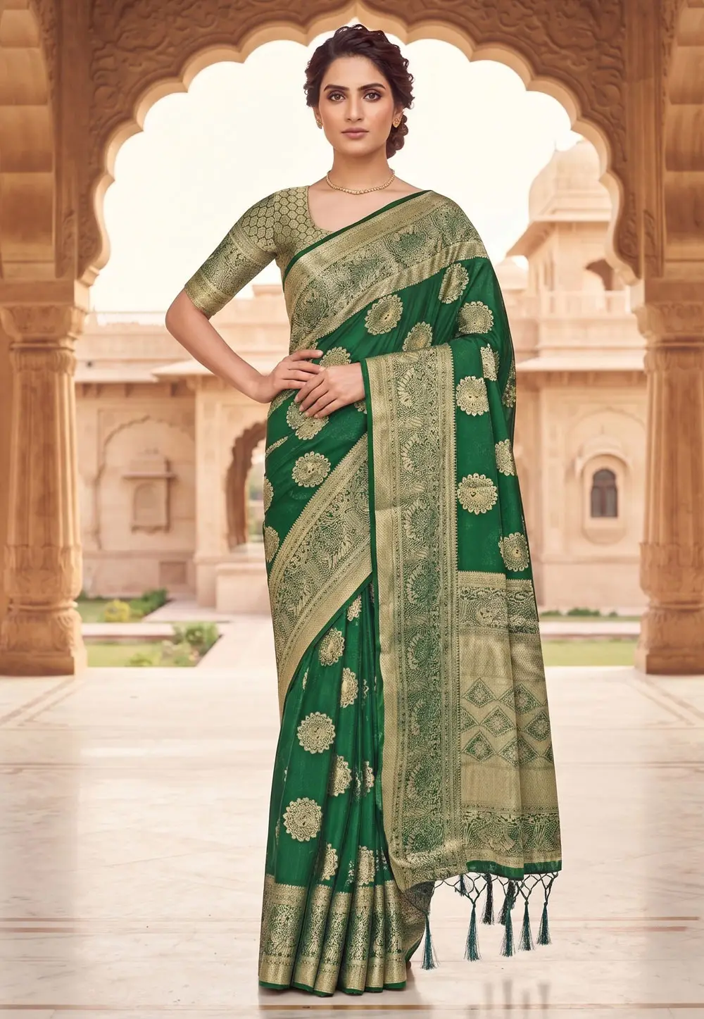 Green Viscose Saree With Blouse 332433