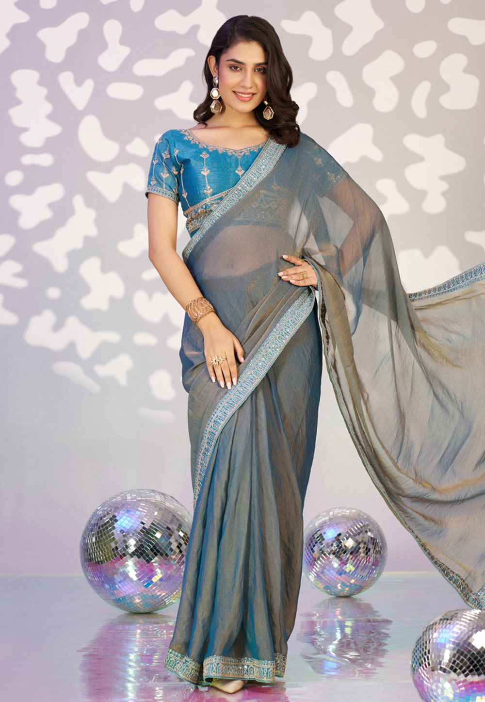Grey Chiffon Saree With Blouse 323740