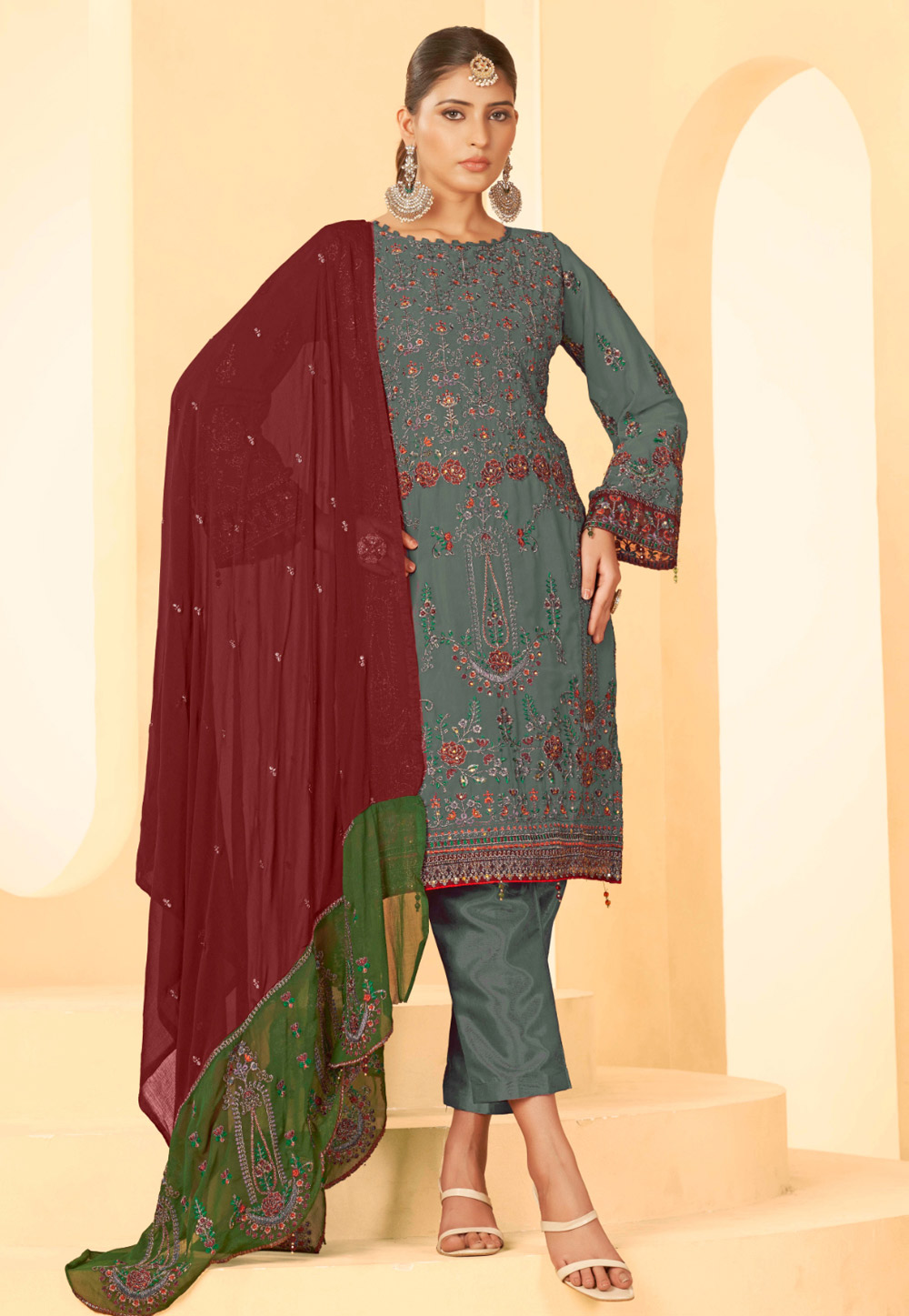 Grey Georgette Pakistani Suit 282393