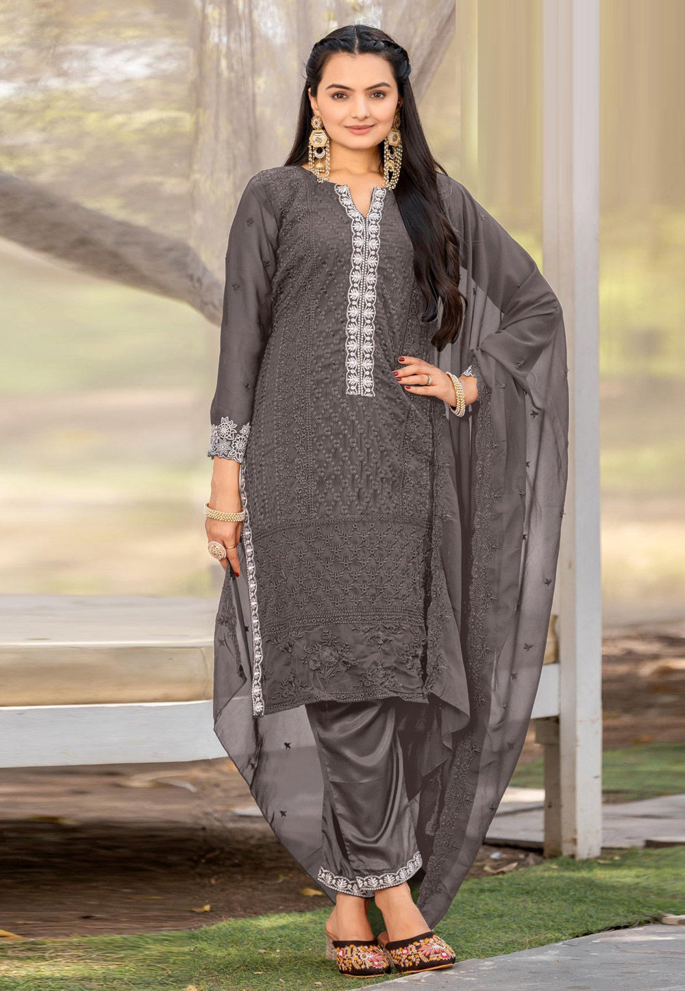 Grey Georgette Readymade Pakistani Suit 320779