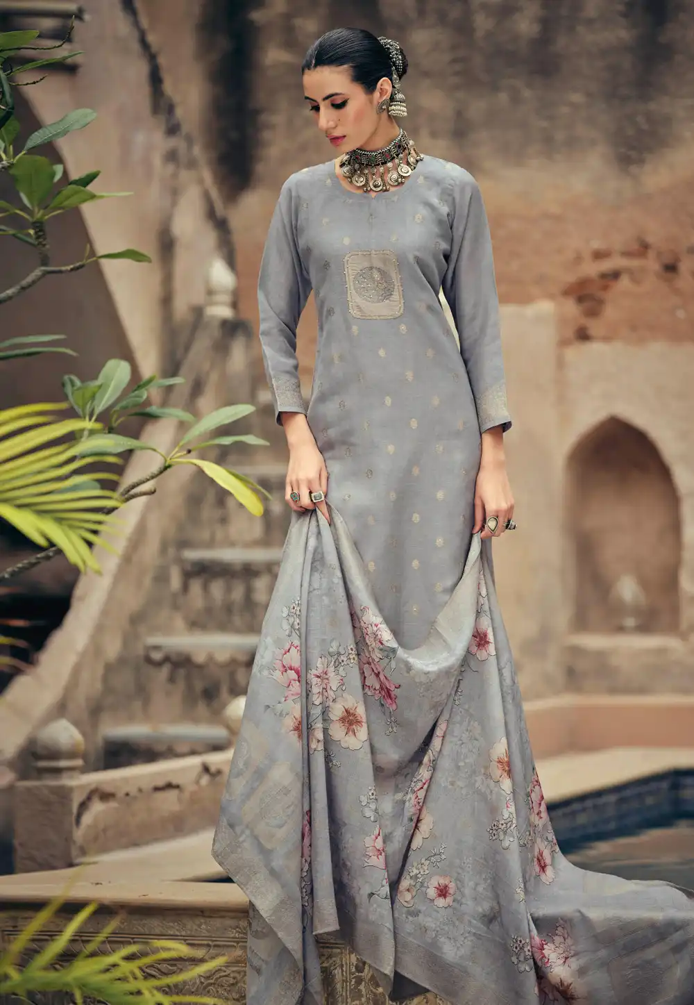 Grey Silk Cotton Pakistani Suit 328871
