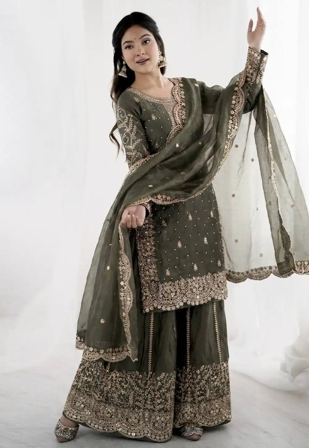 Grey Silk Readymade Pakistani Suit 327681