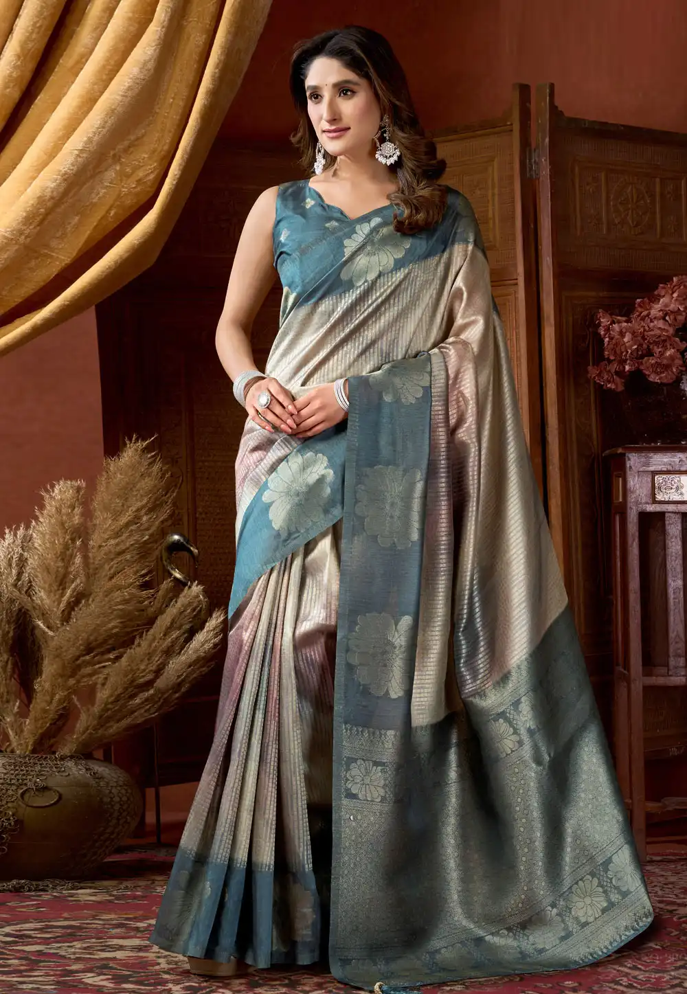 Grey Silk Saree With Blouse 323049