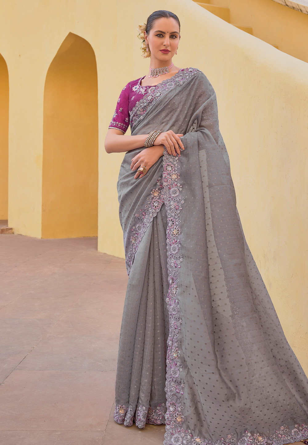 Grey Silk Saree With Blouse 285476