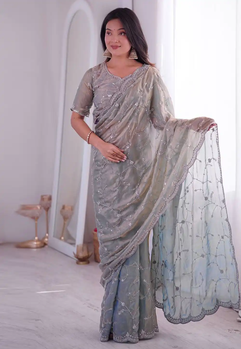 Grey Silk Saree With Blouse 327022