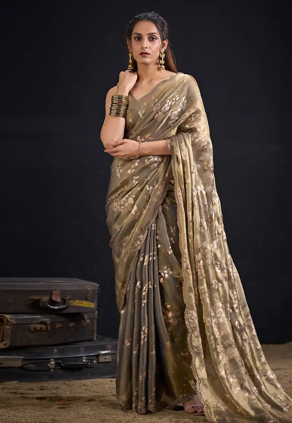 Grey Silk Saree With Blouse 327580
