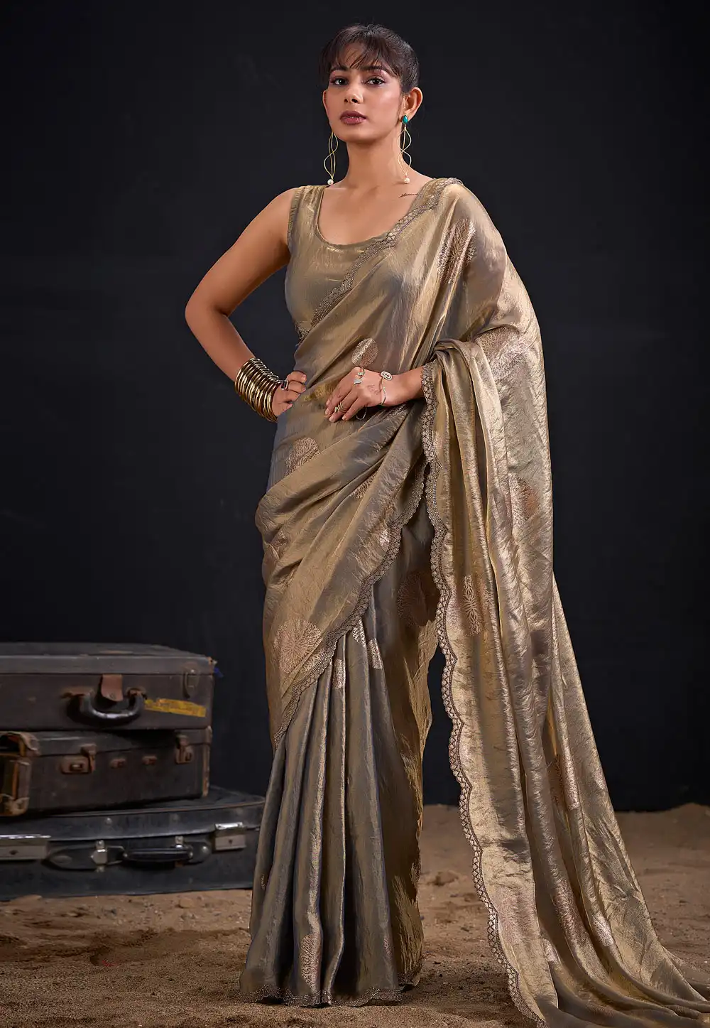 Grey Silk Saree With Blouse 327602