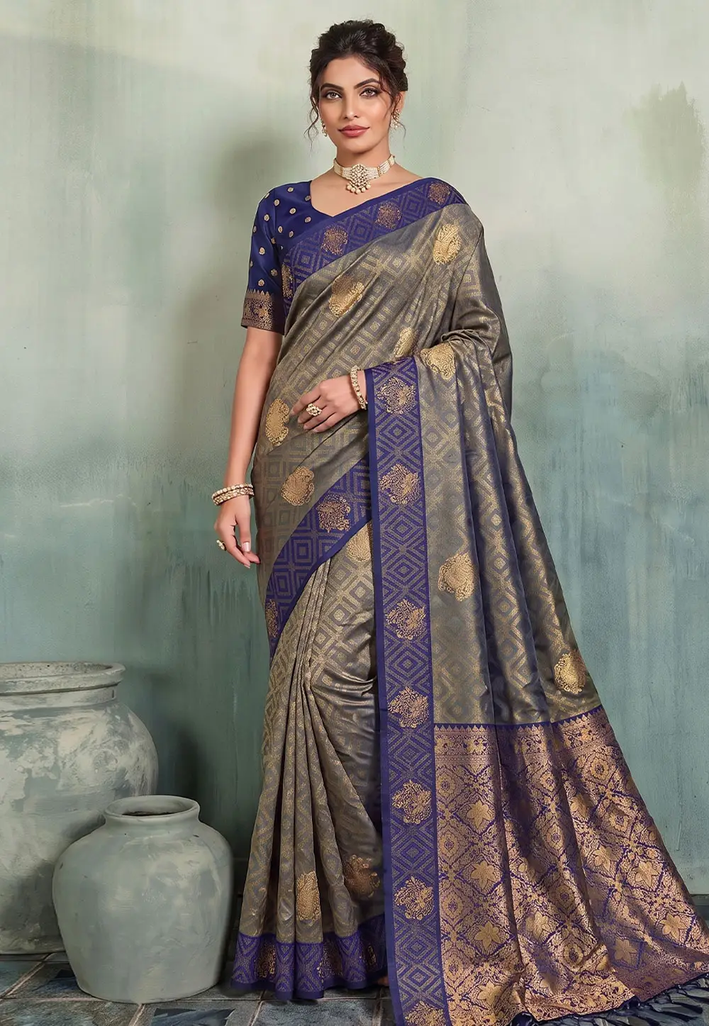 Grey Silk Saree With Blouse 335548