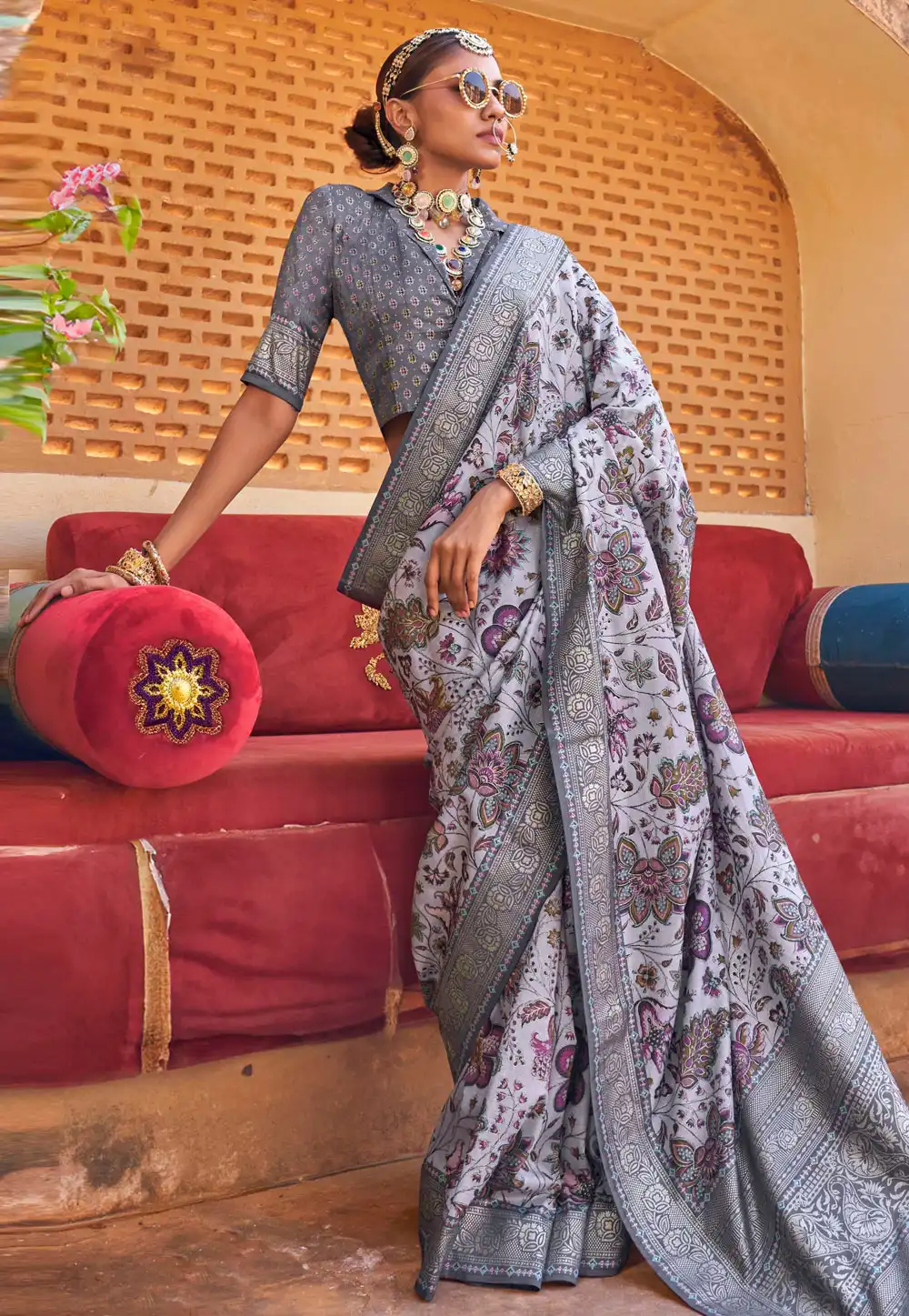 Grey Silk Saree With Blouse 310546