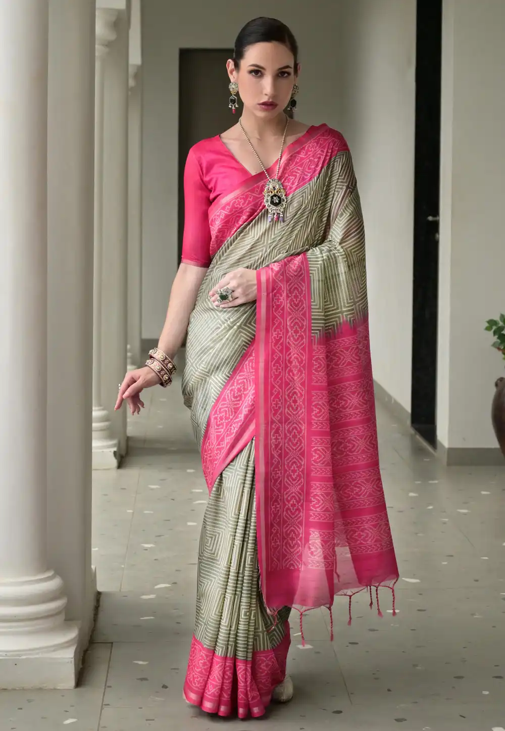 Grey Tussar Silk Saree With Blouse 320648