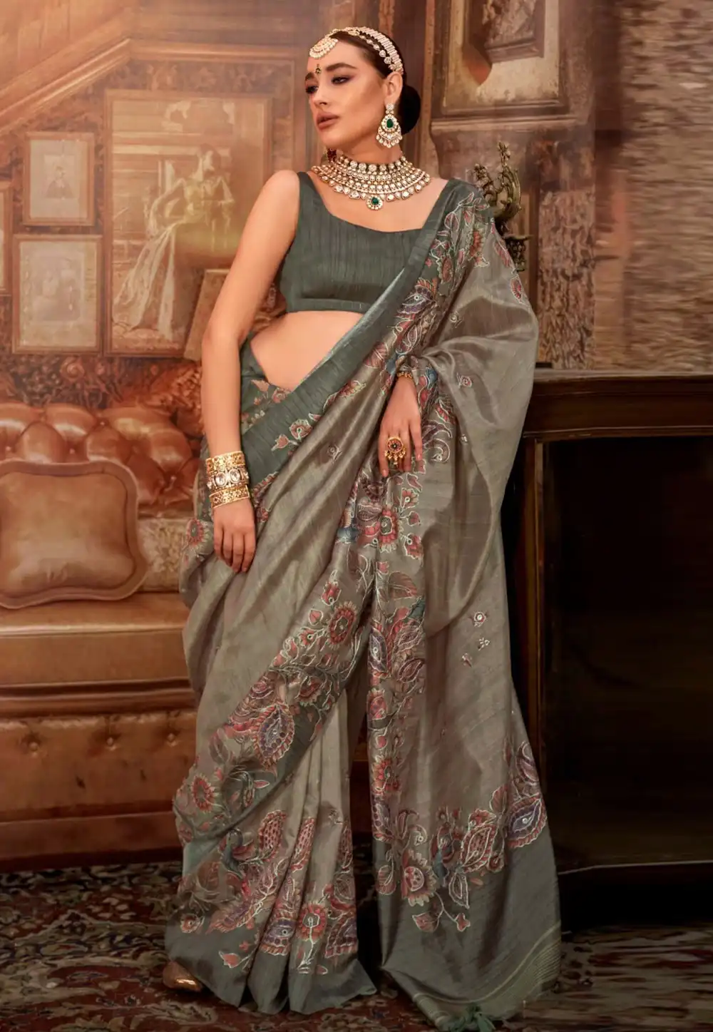 Grey Tussar Silk Saree With Blouse 322133