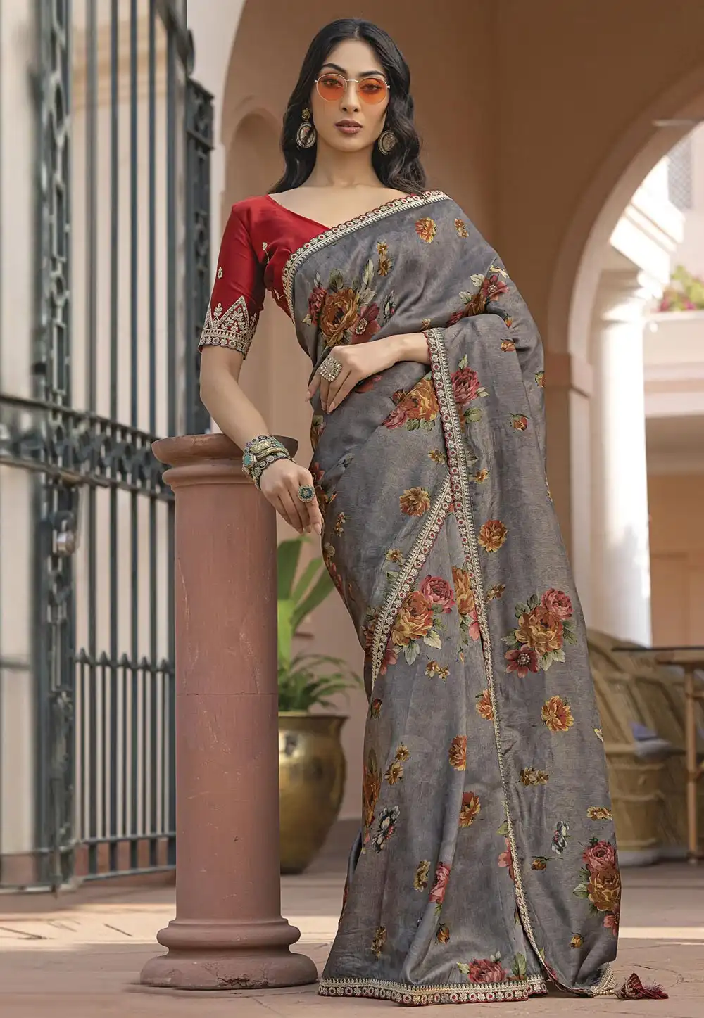 Grey Viscose Saree With Blouse 316577