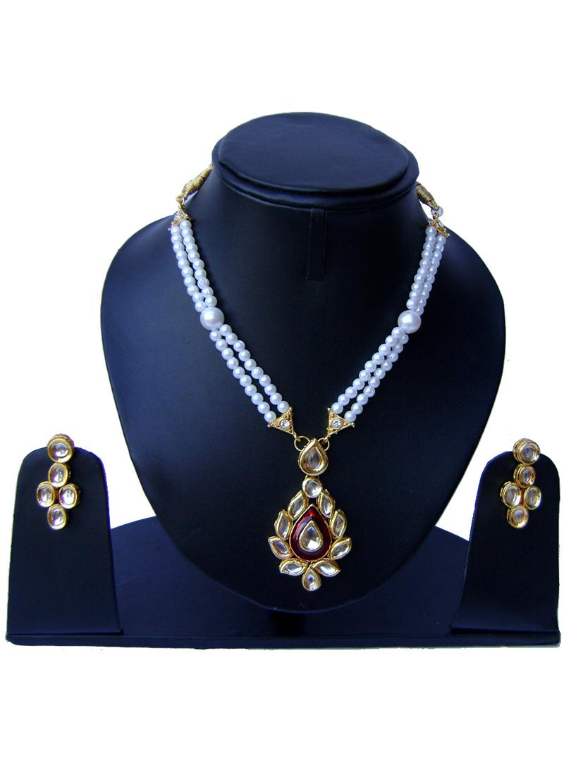 White Alloy Zircon Stone Light Set With Earrings 117842