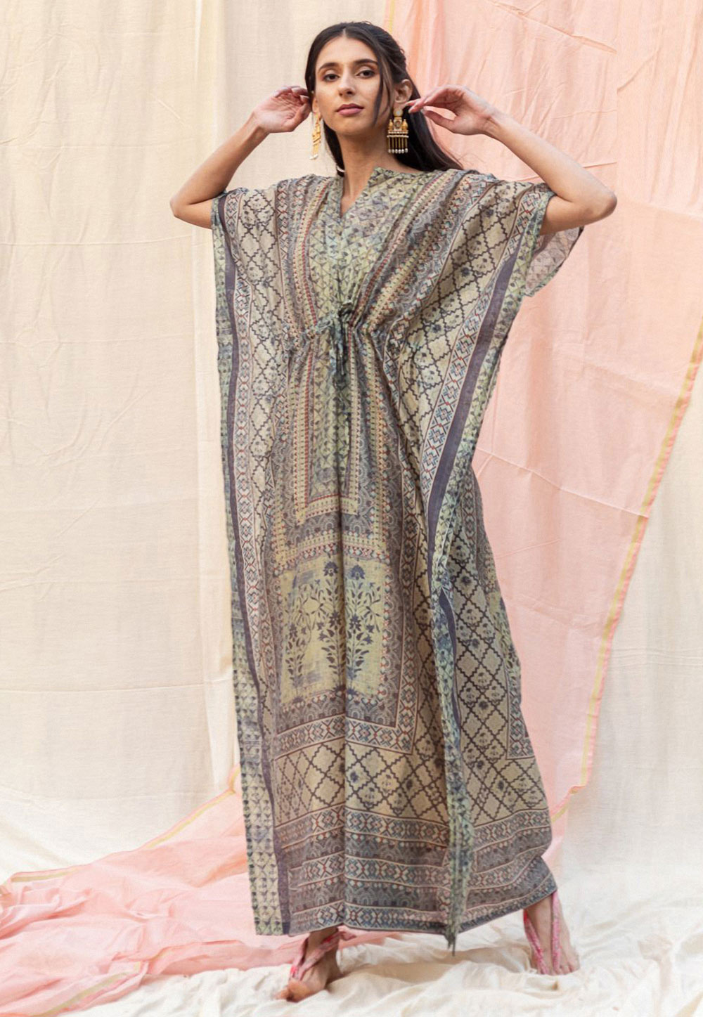 Grey Soft Silk Readymade Kaftan 238615