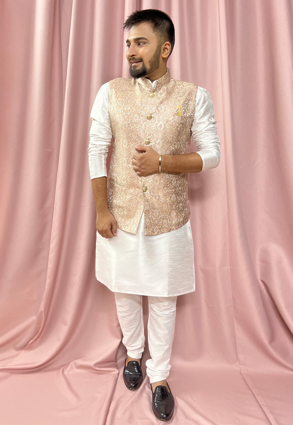 Off White Silk Kurta Pajama With Jacket 272853