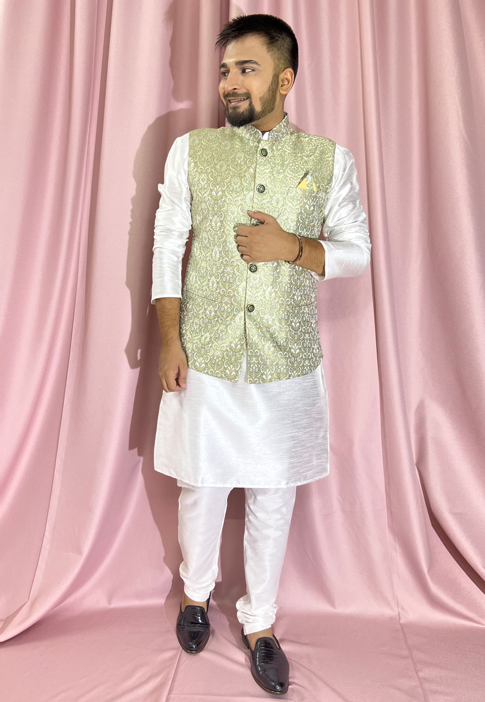 Off White Silk Kurta Pajama With Jacket 272854