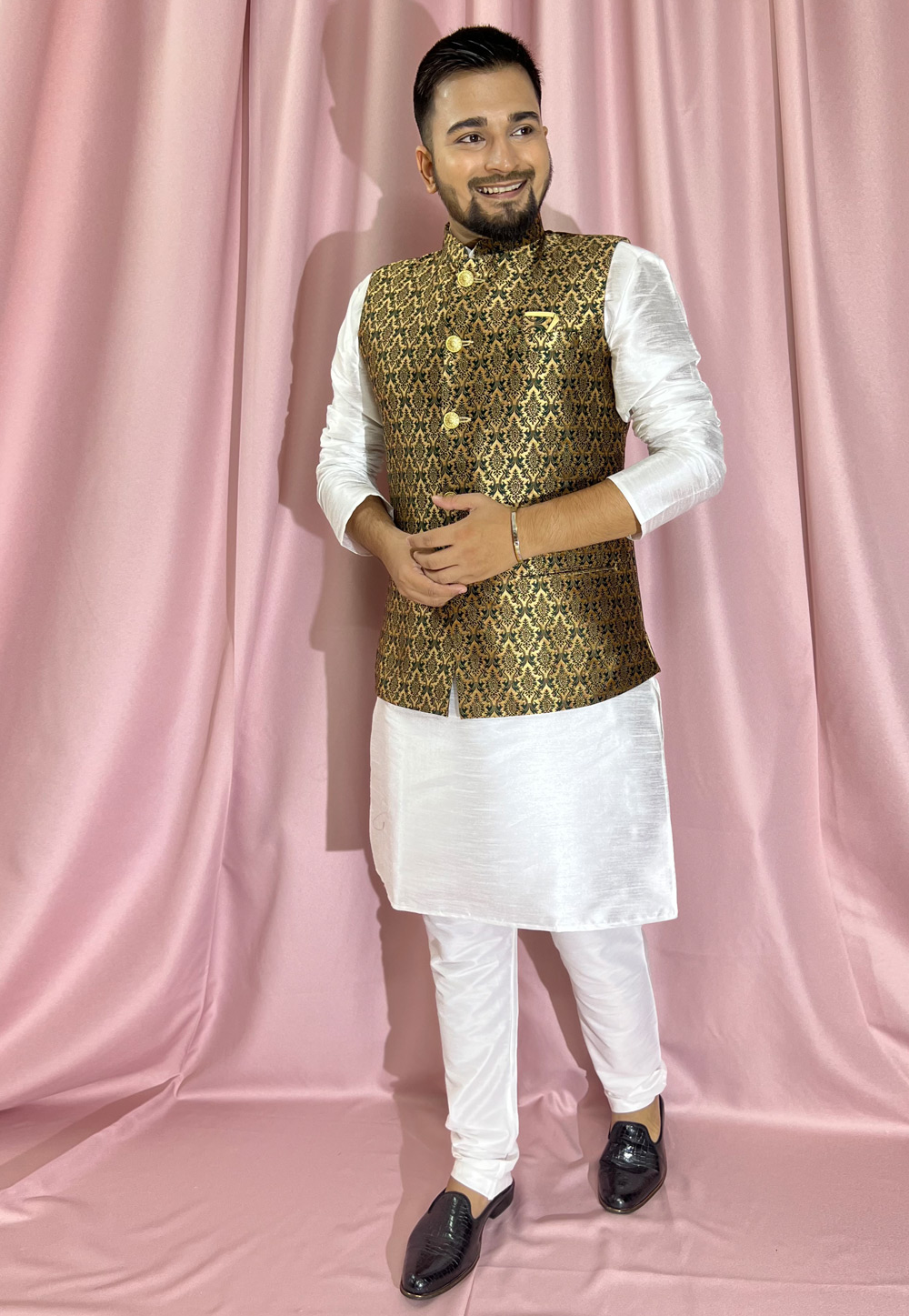 Off White Silk Kurta Pajama With Jacket 272859