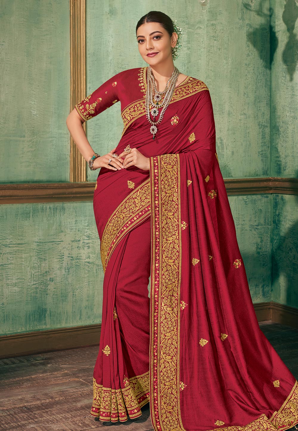 Kajal Aggarwal Maroon Silk Saree With Blouse 199454
