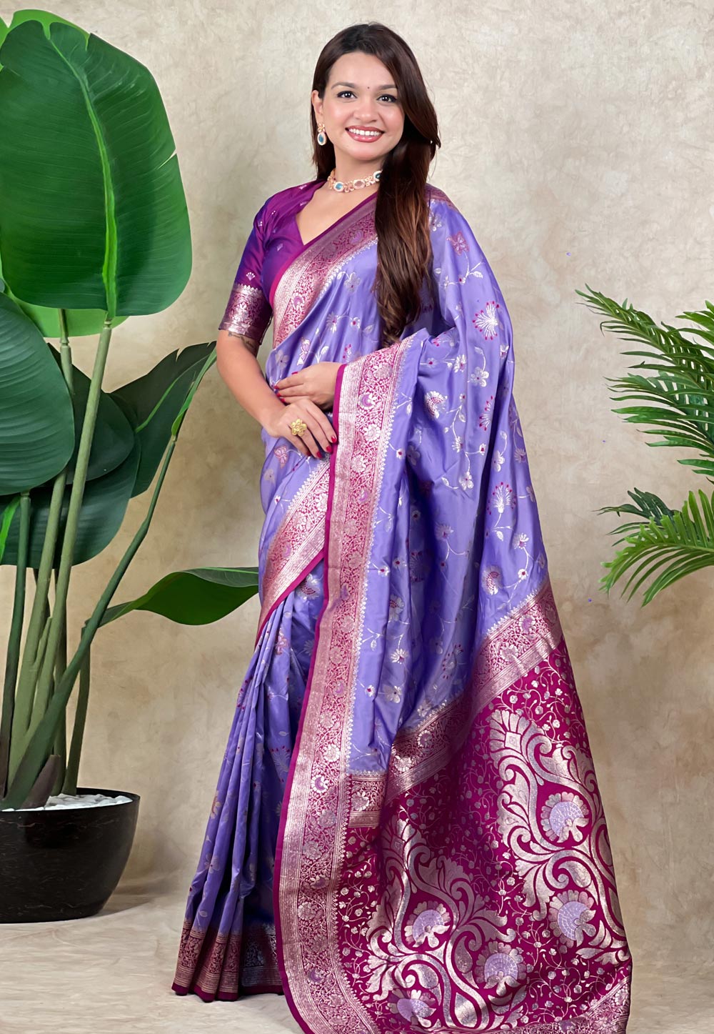 Lavender Banarasi Silk Saree 320682