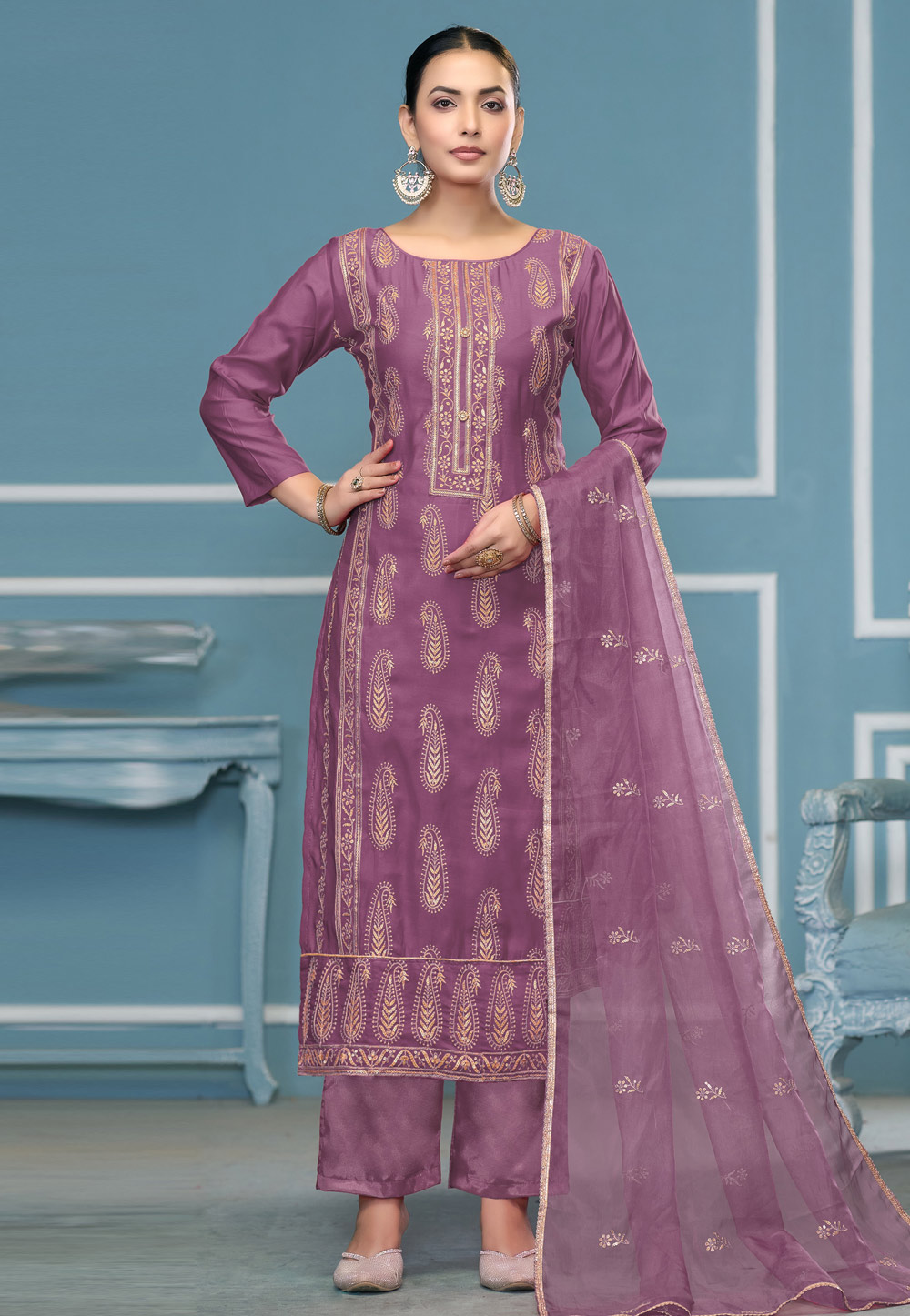 Lavender Cotton Pakistani Suit 307273