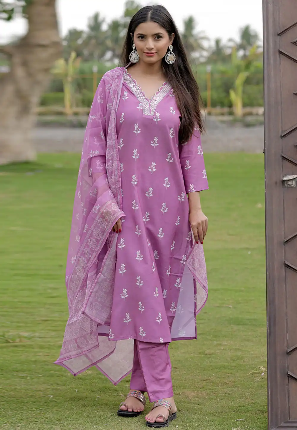 Lavender Rayon Readymade Pakistani Suit 320905