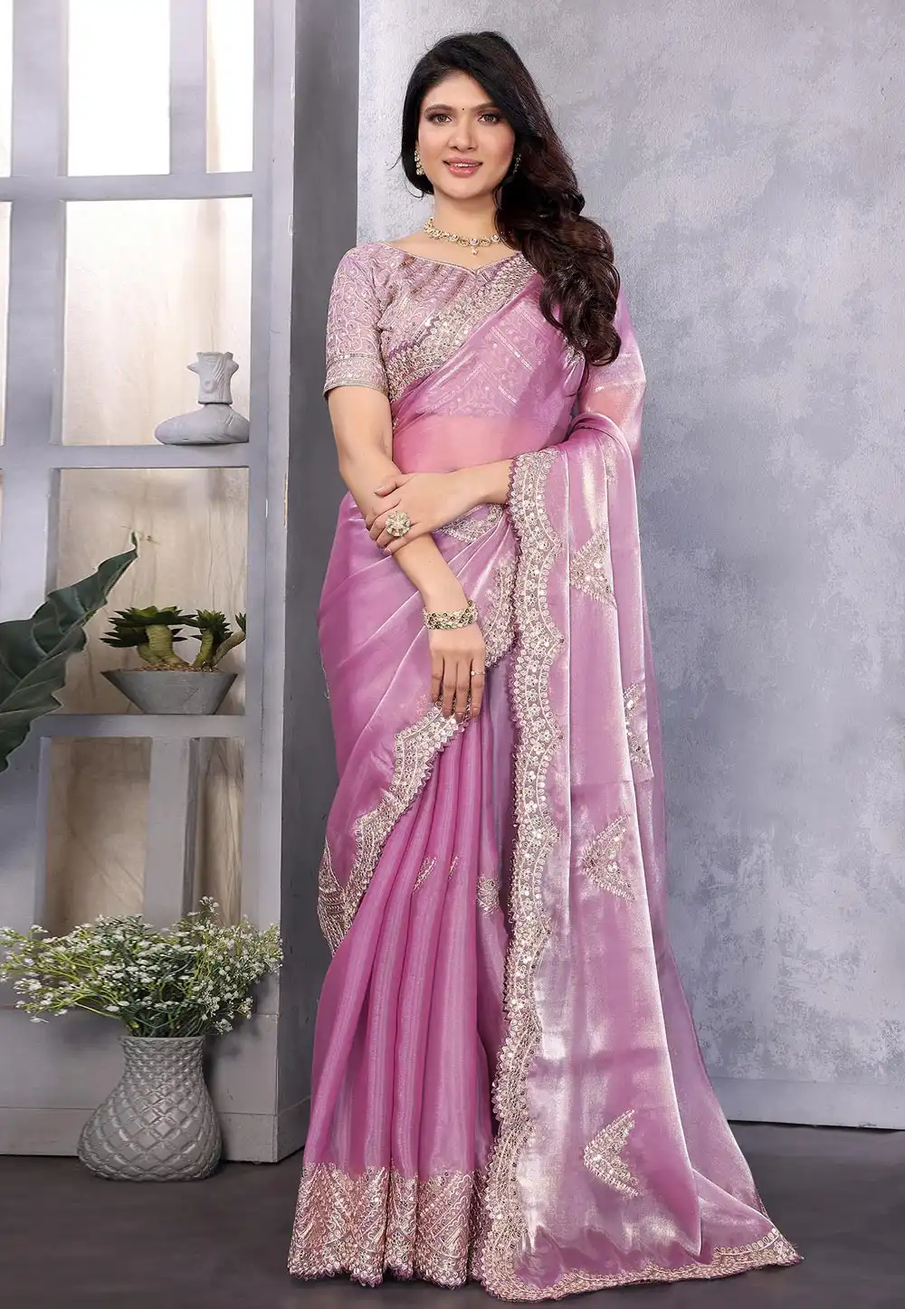 Lavender Shimmer Chiffon Saree With Blouse 316150