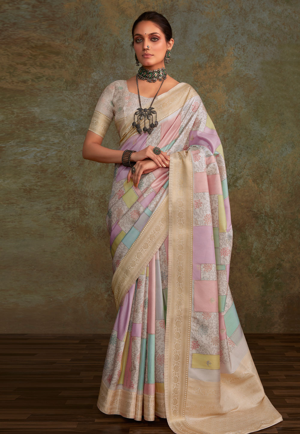 Lavender Silk Saree With Blouse 285525