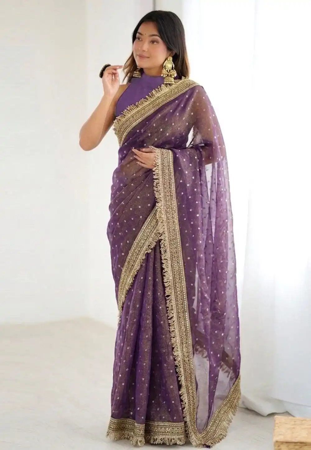 Lavender Viscose Jacquard Saree With Blouse 328628