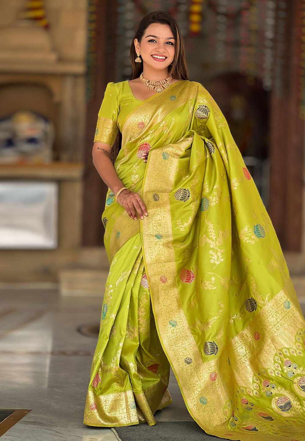 Light Green Banarasi Silk Saree With Blouse 321968