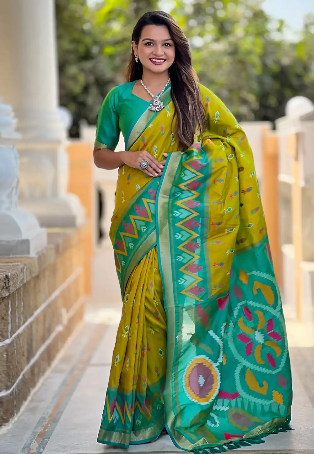 Light Green Silk Saree With Blouse 306538