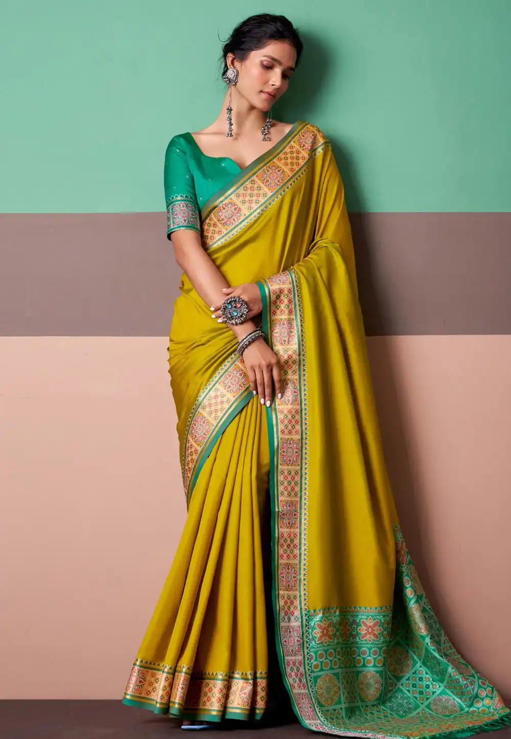Light Green Silk Saree With Blouse 328186