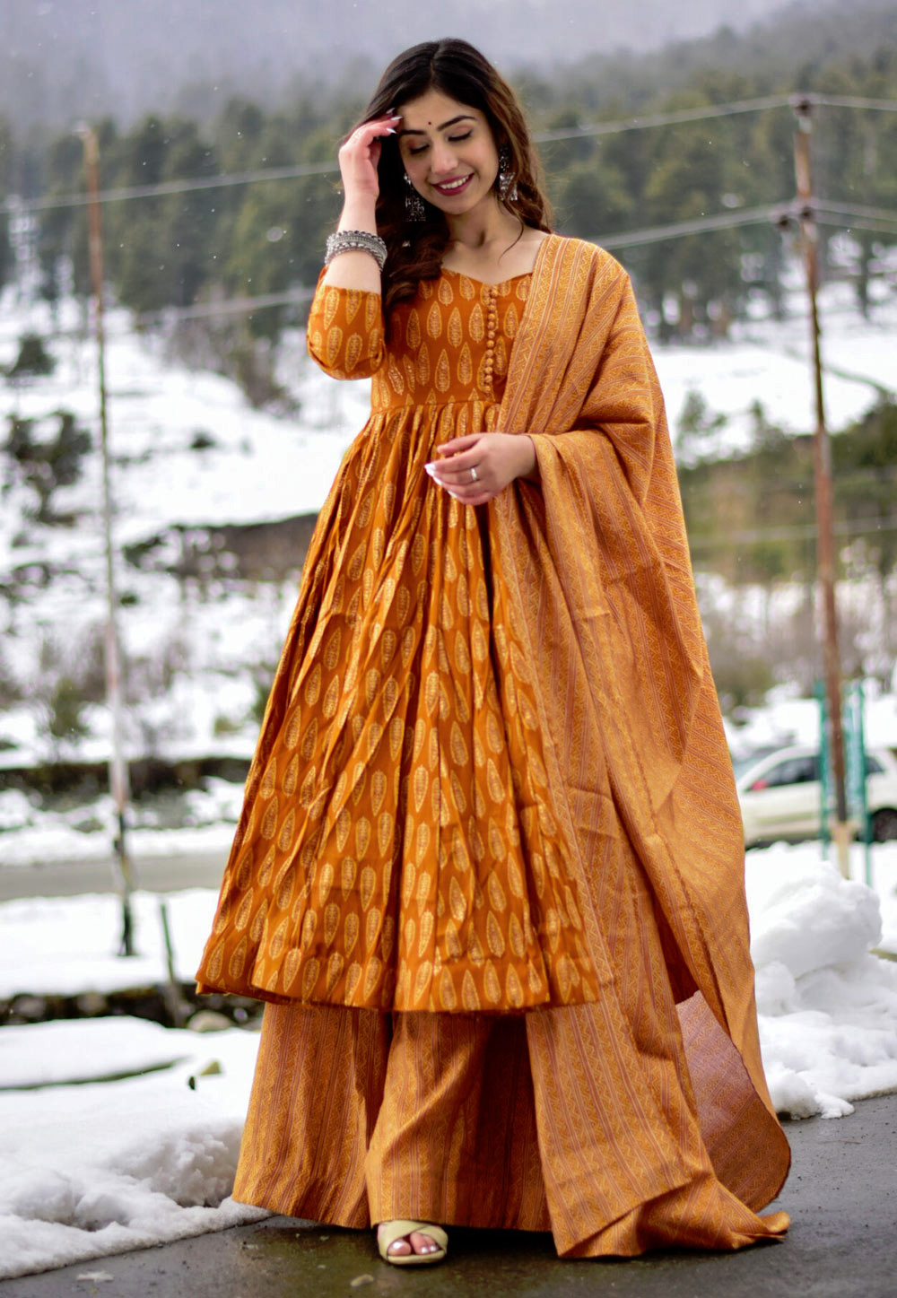 Mustard Muslin Readymade Pakistani Suit 274499