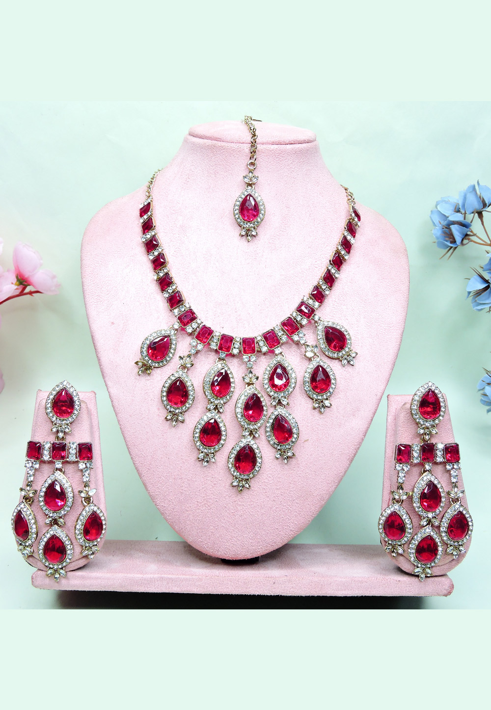 Magenta Alloy Necklace Set With Earrings and Maang Tikka 312399
