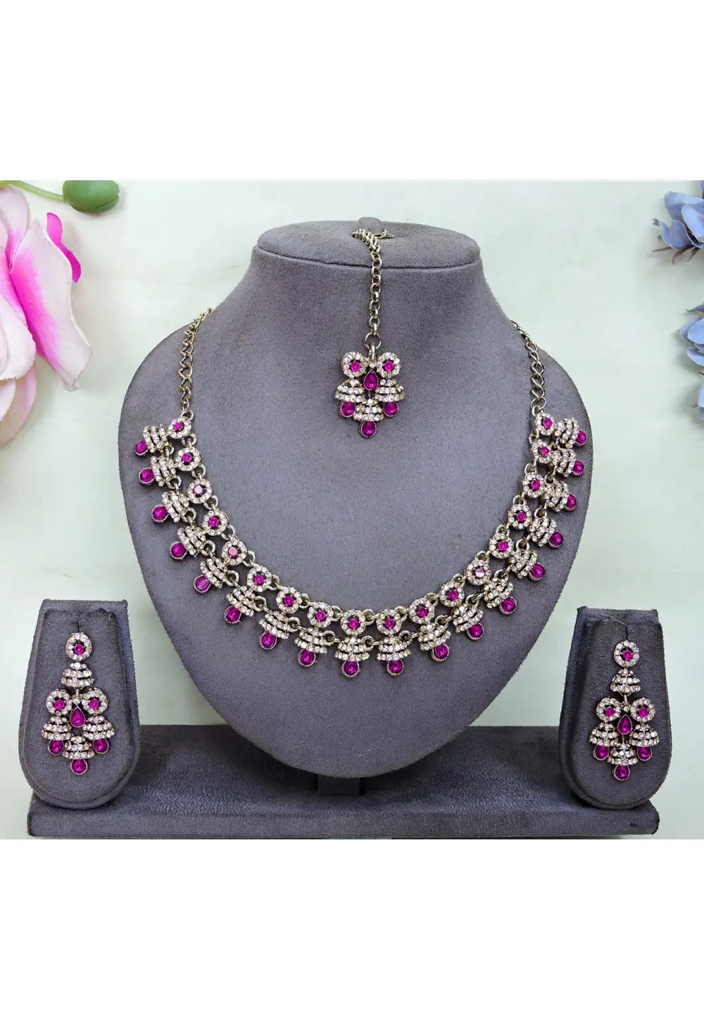 Magenta Alloy Necklace Set With Earrings and Maang Tikka 337103