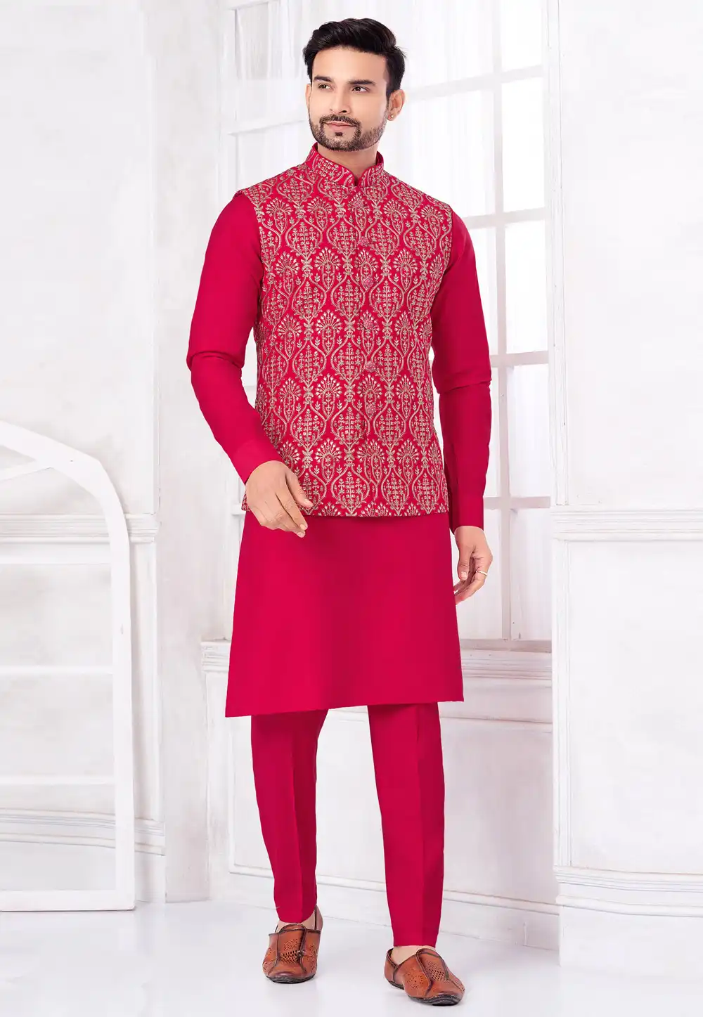 Magenta Art Silk Kurta Pajama With Jacket 322300