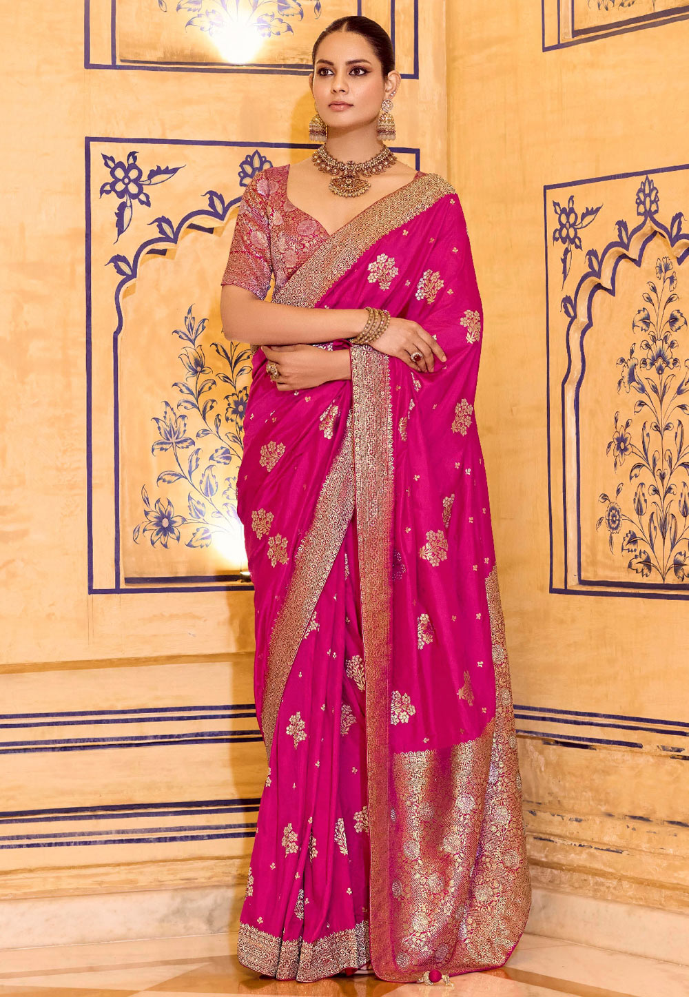Magenta Banarasi Silk Saree 320154