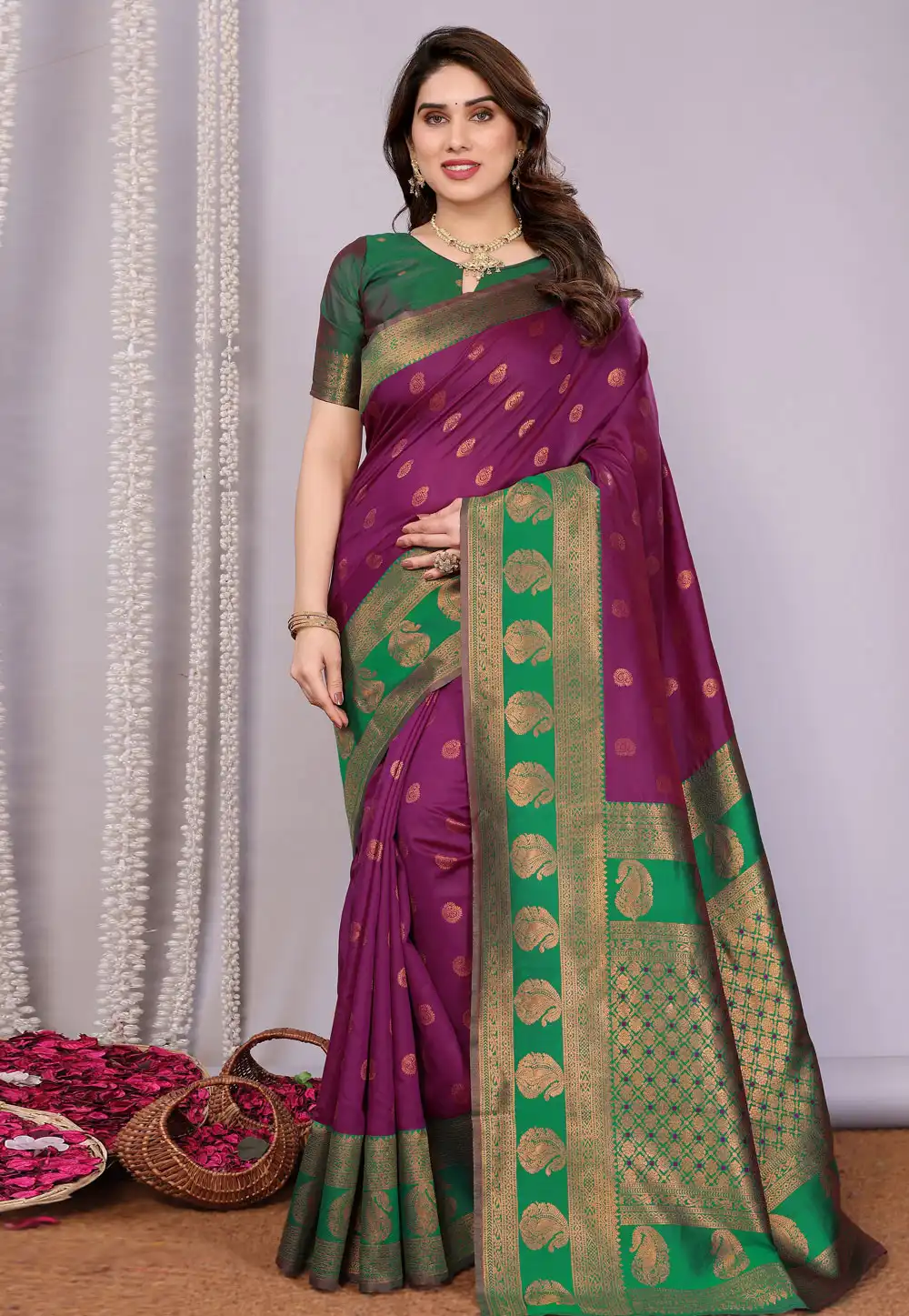 Magenta Banarasi Silk Saree 311383