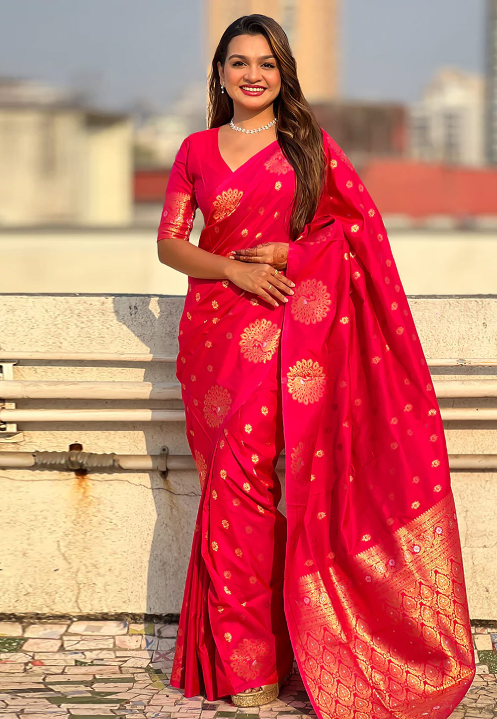 Magenta Banarasi Silk Saree With Blouse 319080