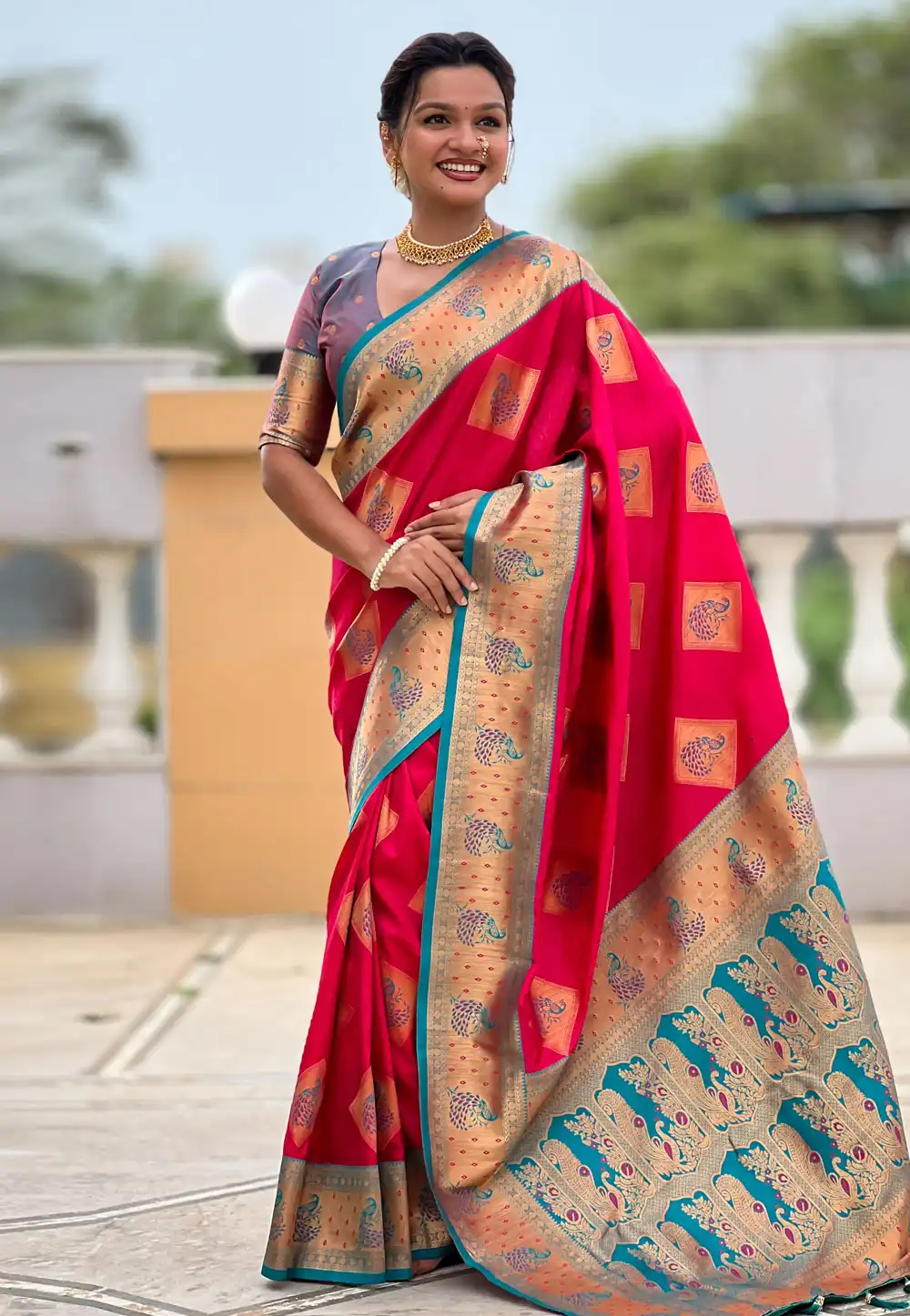 Magenta Banarasi Silk Saree With Blouse 315349